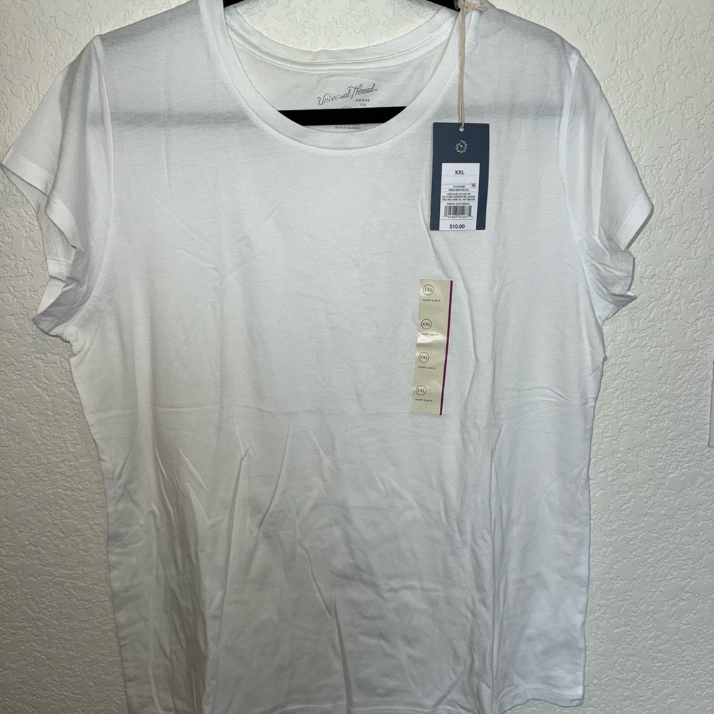 Universal Thread White Short Sleeve Tee